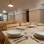 Hostel La Incera *