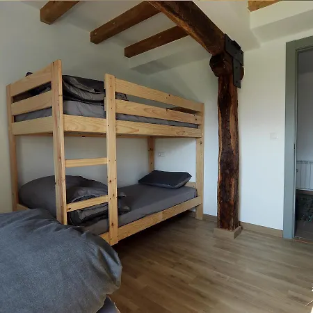 Hostel La Incera