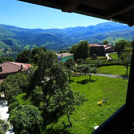 Hostel La Incera *